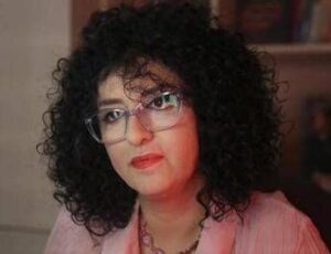 Narges Mohammadi sta male, “serve trasferimento immediato a Teheran”