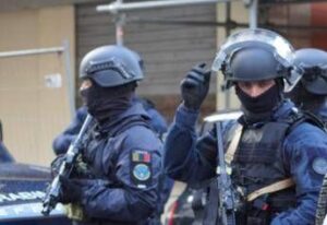 Sequestri di persona, torture e bombe sul litorale romano: quattro arresti a Ostia