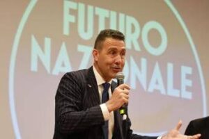 Vannacci: “Alle politiche con il centrodestra? Vedremo, non negozio principi e linee rosse”