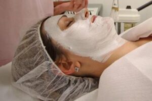 Boom di glow skin, epilazione laser e servizi express: ecco i ‘desideri’ delle donne per estate 2026