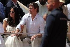 Brad Pitt spettatore al Roland Garros, in tribuna con la fidanzata Ines de Ramon