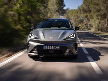 CUPRA Raval Edge Plus debutta in Italia