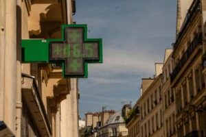 Caldo record in Francia, bambino di 18 mesi trovato morto in auto