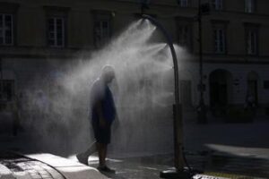 Dal caldo estremo a temporali e rischio downburst, le previsioni meteo