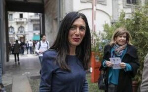 Dal ‘mito’ De Mita alla segreteria di Veltroni fino all’Europa, chi è Pina Picierno