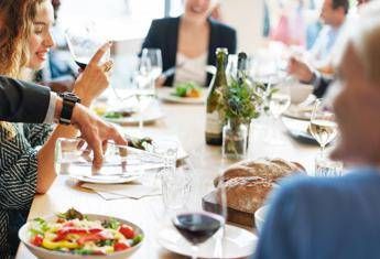 Dieta d’estate e ‘sfida’ tra tacchino e pollo, ecco chi vince a tavola secondo il medico-nutrizionista