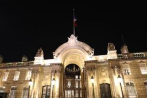 Francia, le elezioni presidenziali si terranno il 18 aprile e il 2 maggio 2027