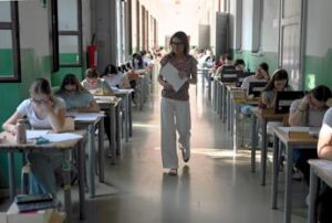 Il regista di ‘Notte prima degli esami 3.0’ agli studenti: ”Passate la serata con gli amici, ricorderete per sempre questo momento”