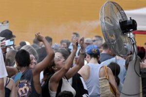 L’afa stringe la morsa sull’Italia, oggi 5 città in massima allerta caldo