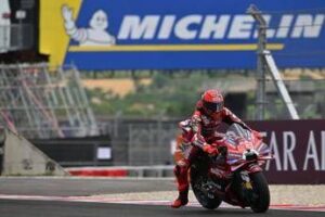 MotoGp, Marquez domina gara sprint in Ungheria davanti ad Acosta e Bezzecchi