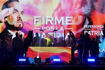 Presidenziali Colombia, in testa il candidato trumpiano dell’estrema destra: Cepeda contesta i risultati