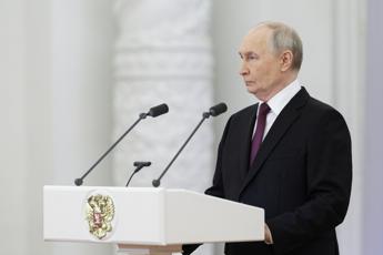Putin contro Nato e Ue: “Minaccia russa scusa per giustificare aumento spese militari”