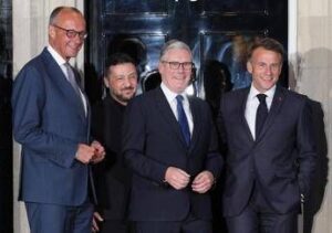 Ucraina, asse Londra‑Berlino‑Parigi: sostegno al dialogo diretto tra Mosca e Kiev