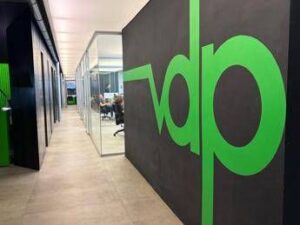 VDP, nuove sedi in Sardegna e Puglia per il monitoraggio infrastrutturale della transizione energetica