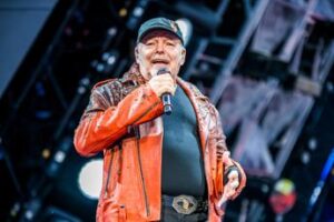 Vasco Rossi, il figlio Luca compie 35 anni: “Gli auguro tanta gioia e salute”