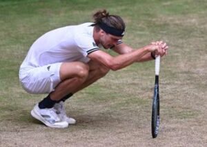 Zverev, paura ad Halle: malessere contro Fritz, poi perde la partita