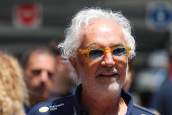 Cono gelato a 95 euro in Puglia, Briatore: “È da cretini”. Ma l’intervista è di due anni fa