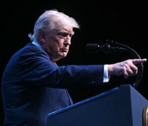 Iran, nuova ondata di attacchi Usa. Pasdaran: “Colpite basi americane in Giordania, Kuwait e Bahrain”