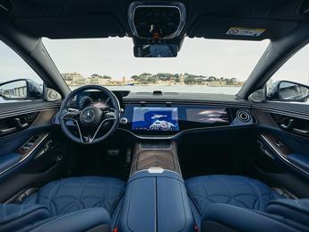 Mercedes-Maybach Classe S: il lusso raggiunge una nuova dimensione