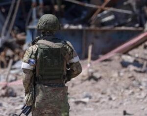 Russia colpisce mercantile a Odessa, Ucraina attacca 20 navi di Mosca nel Mar Nero