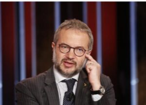 Spionaggio, il leghista Borghi: “Italiani arrestati? Non è atto di aggressione della Russia”