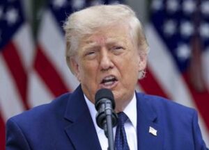 Trump ad Ankara: “L’Italia ci ha voltato le spalle. Meloni mi piace, ma non c’è stata per noi”