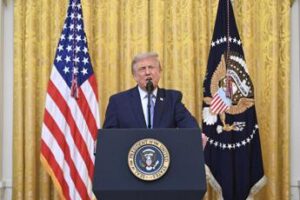 Trump denuncia il sistema elettorale Usa: “E’ compromesso, Cina ha rubato dati”