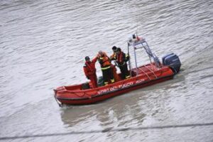 Udine, annega nel fiume Tagliamento: in salvo moglie e due bimbe, una è grave
