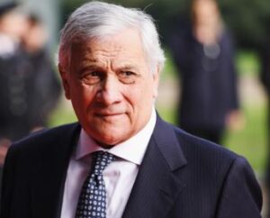 Villa Taverna, ricevimento Usa per 250 anni dell’Indipendenza. Tajani: “Amicizia tra Italia e Stati Uniti più forte di ogni polemica”