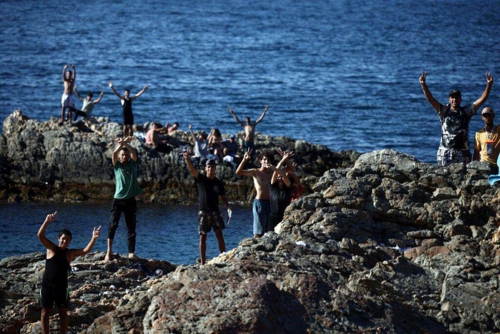 Migranti, Ue propone riforma Frontex: 30mila agenti e regia su rimpatri