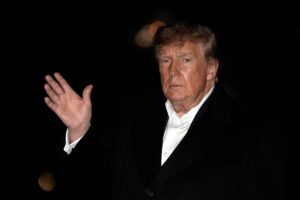 Guerra in Iran, Cnn: “Usa pronti a mega attacchi entro 96 ore da ordine Trump”
