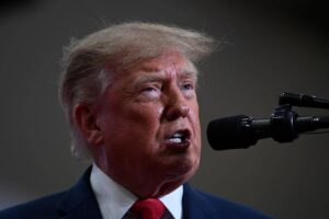 Trump insulta la Norvegia: “Fa schifo, non voglio nessun immigrato”